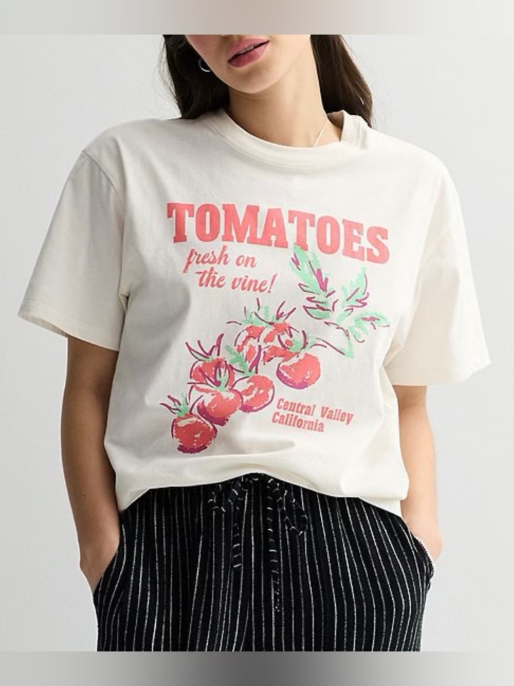 ‘TOMATOES fresh on the vine’ Graphic Skimmer Tee